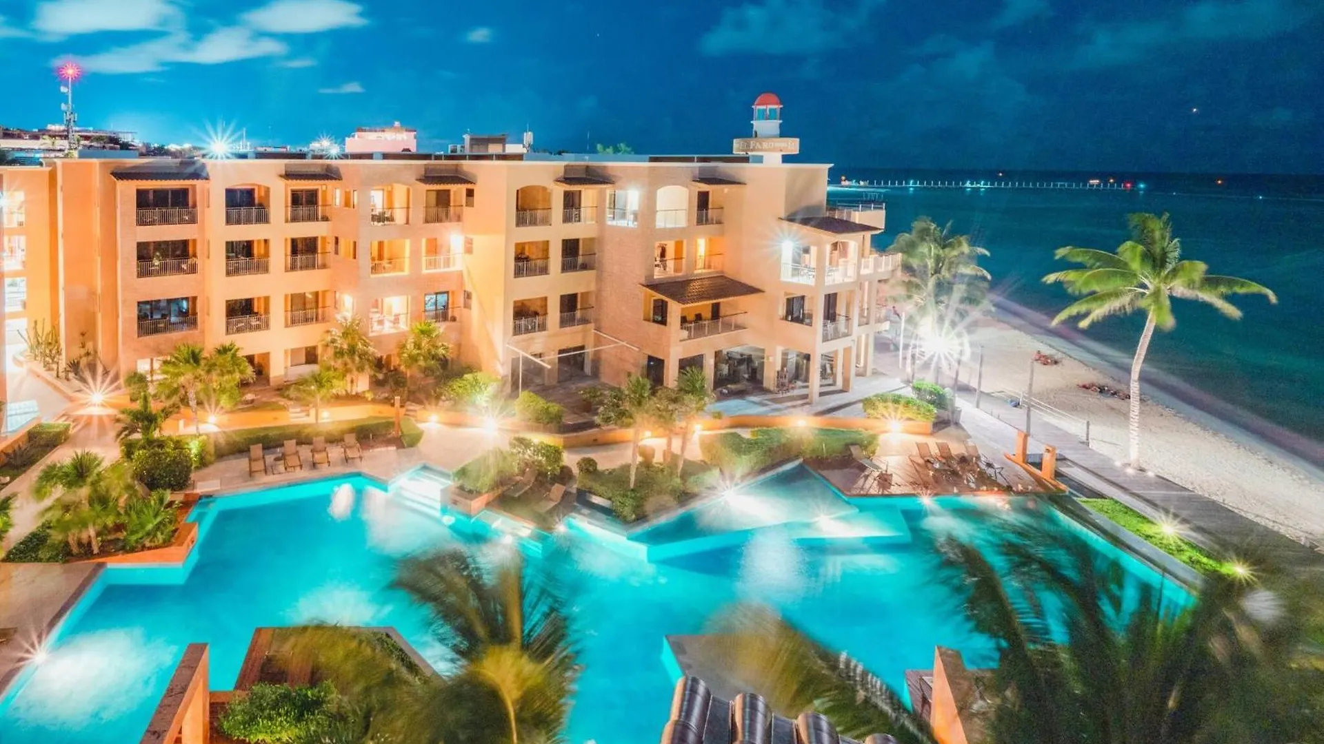 Casa de Férias Condo Surf 408 - Beachfront Stunning Ocean View Penthouse - At El Faro Condo Playa del Carmen México