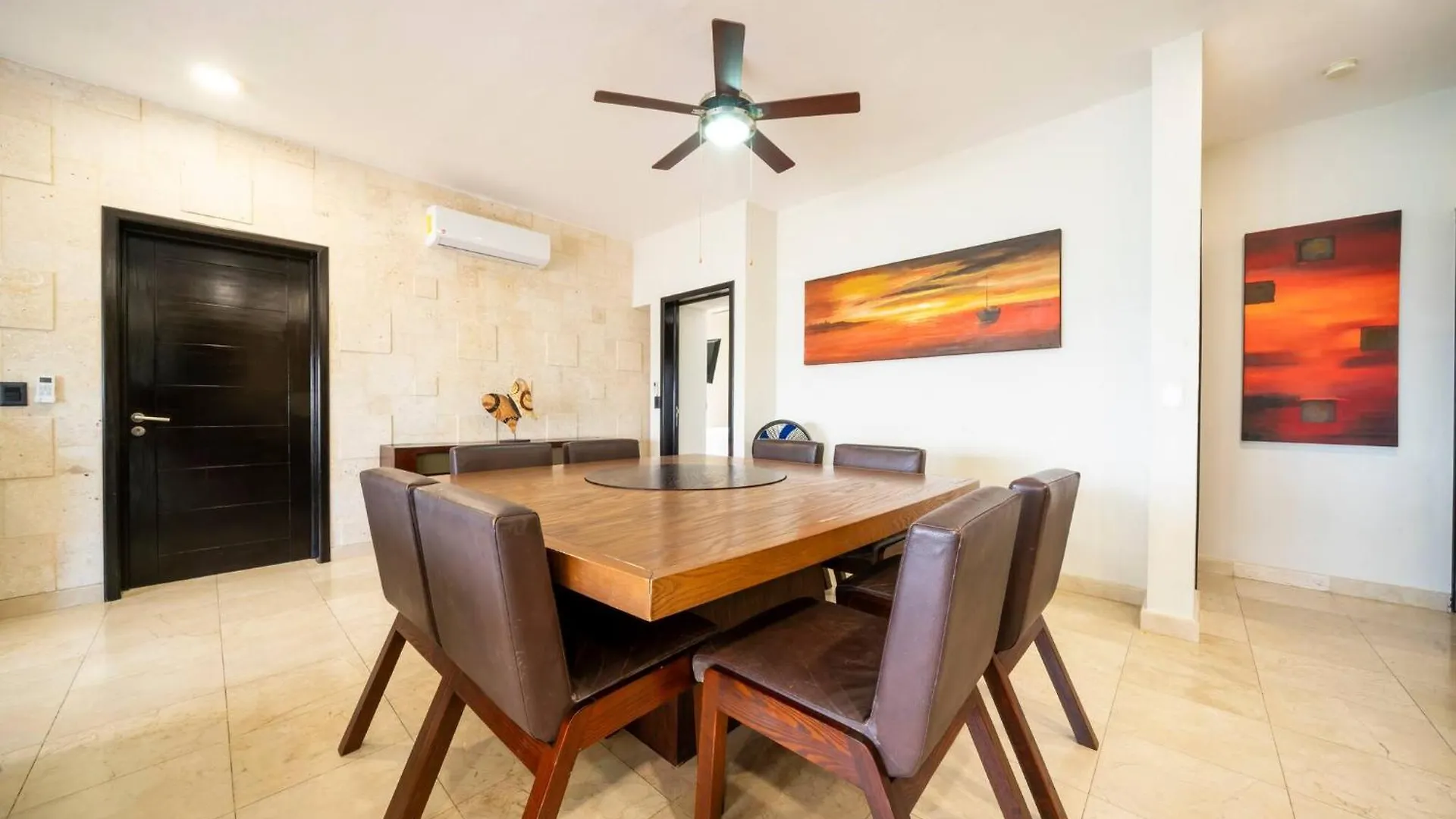 פלאייה דל כרמן Condo Surf 408 - Beachfront Stunning Ocean View Penthouse - At El Faro Condo בית נופש פלאייה דל כרמן