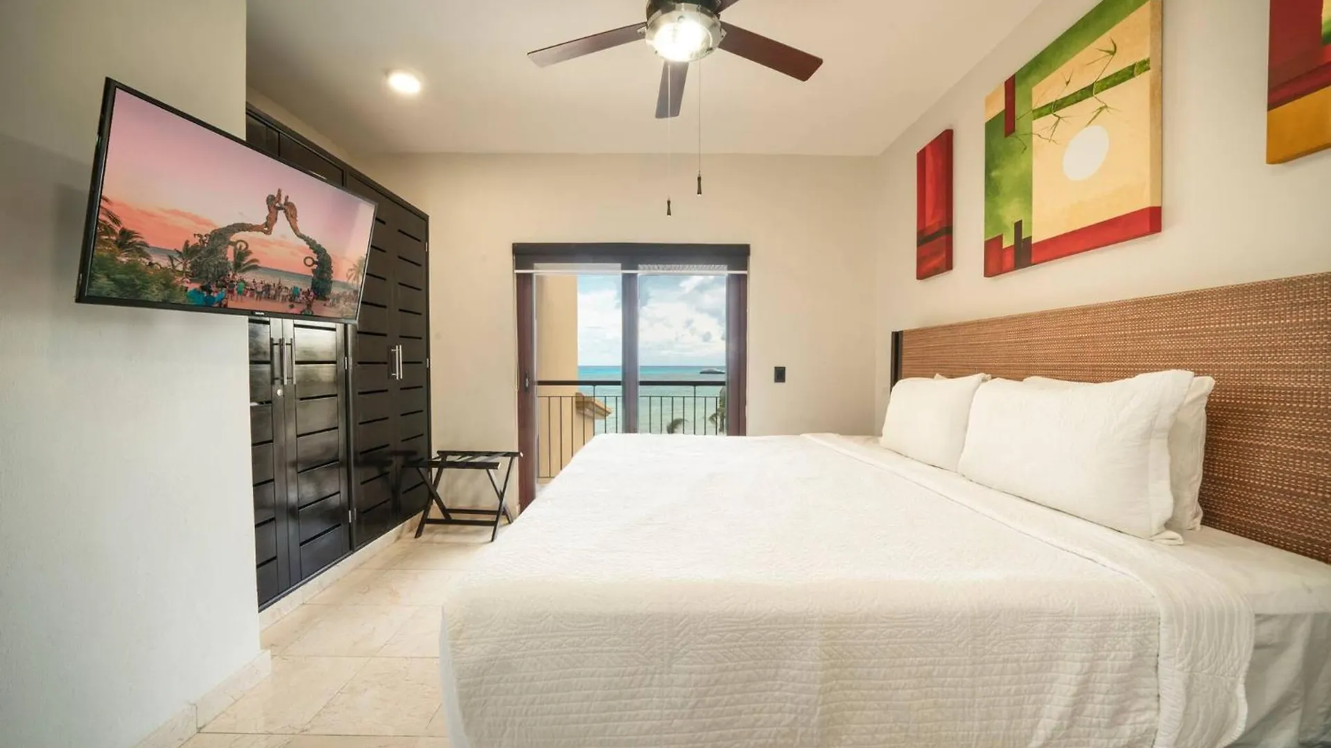 בית נופש פלאייה דל כרמן Condo Surf 408 - Beachfront Stunning Ocean View Penthouse - At El Faro Condo